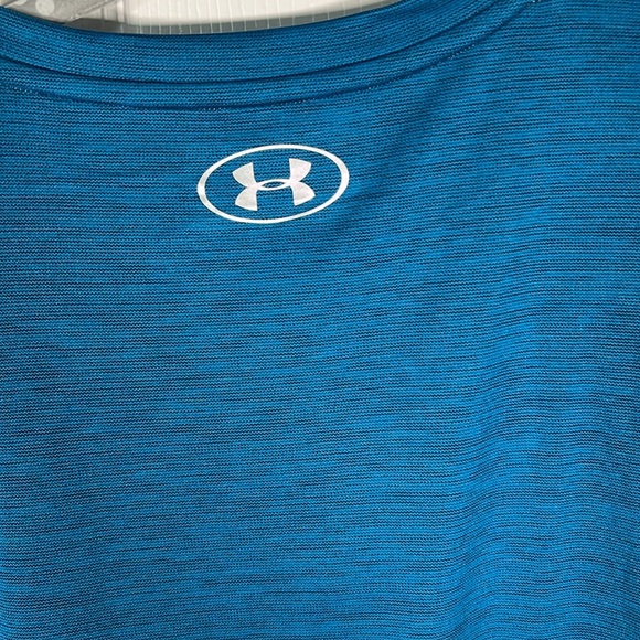 Under Armour, loose heat gear, short sleeve T-shirt, large ￼ - Picture 5 of 5